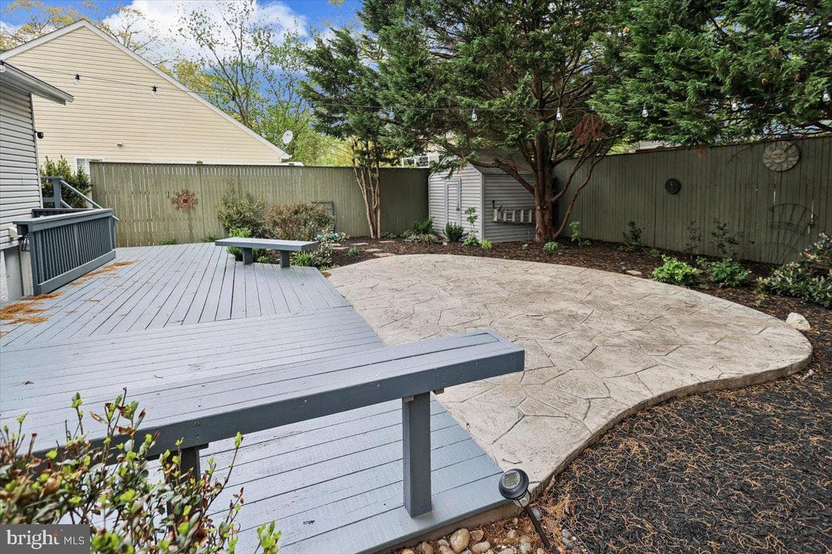 652 Arleigh Road photo 4