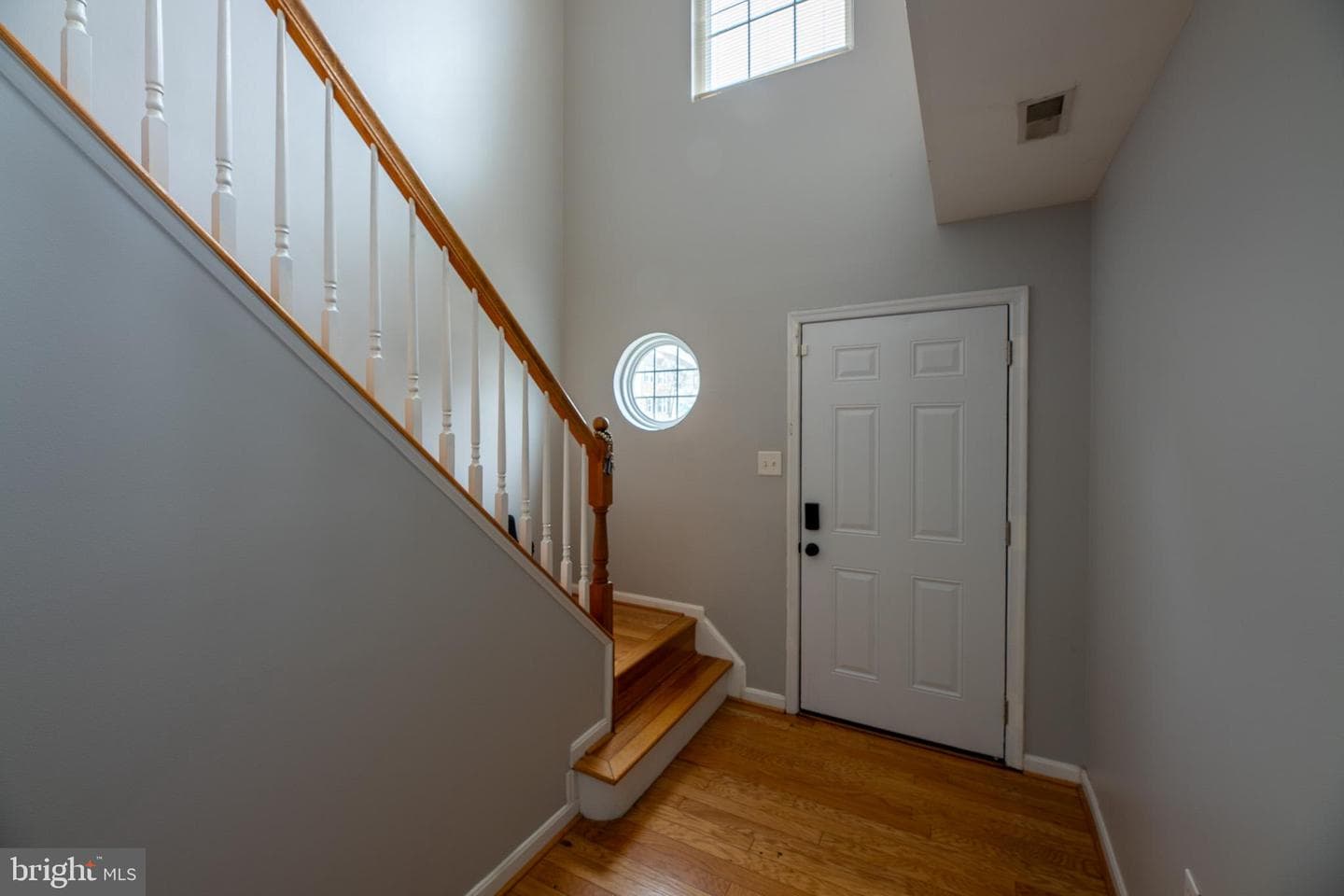 8023 Apple Valley Drive photo 10