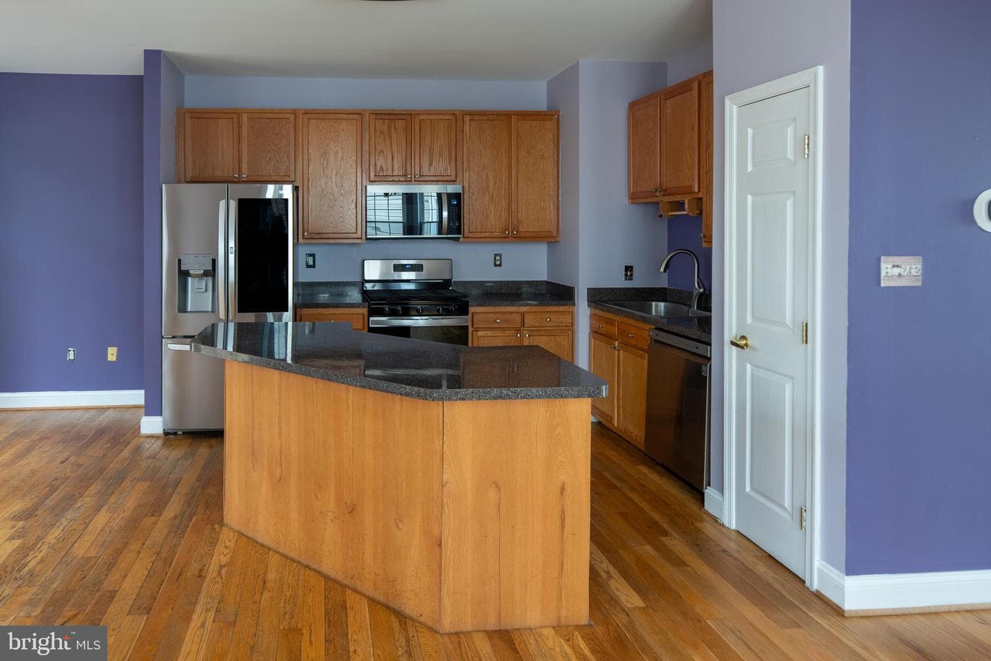 8023 Apple Valley Drive photo 19