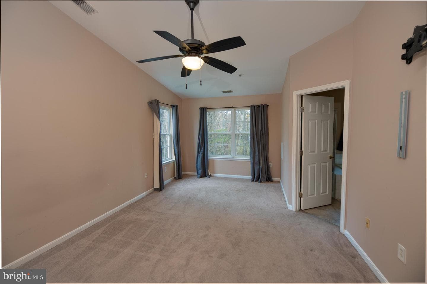 8023 Apple Valley Drive photo 27
