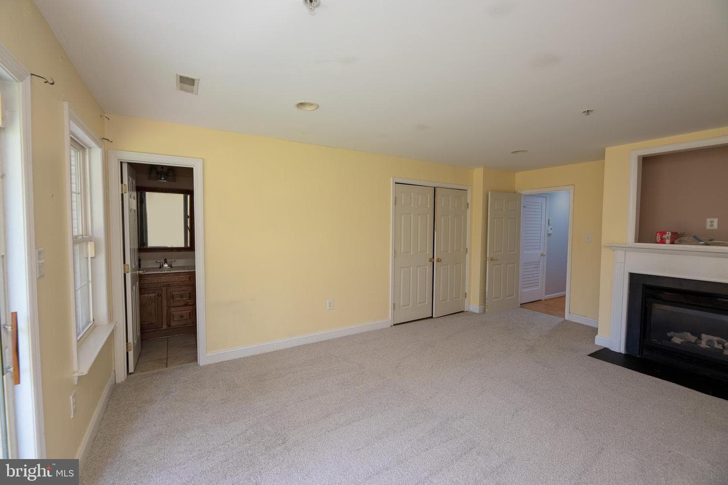8023 Apple Valley Drive photo 6