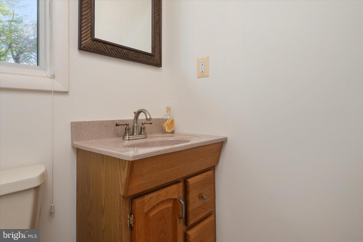 122 E Bay View Drive photo 21