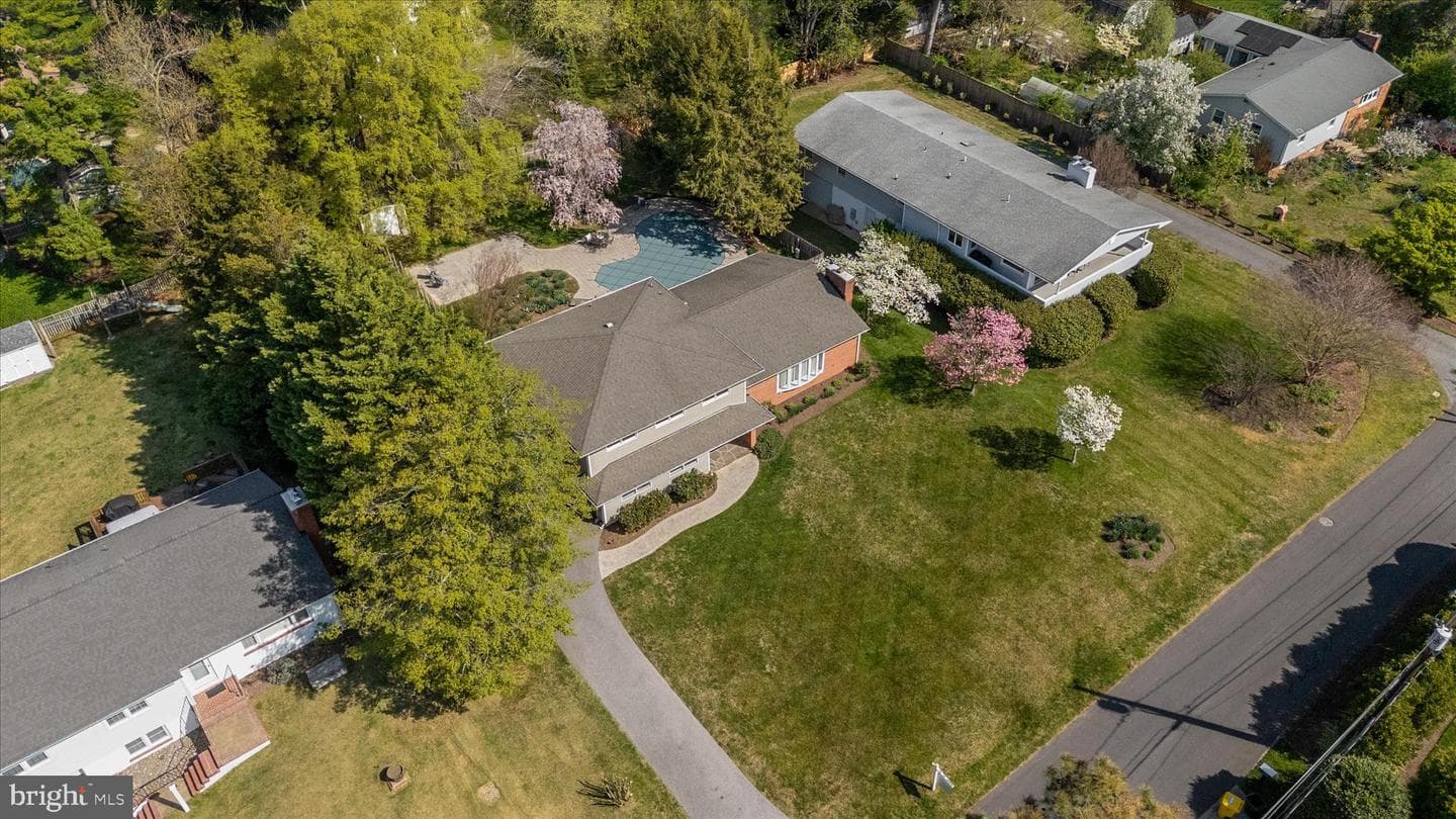 122 E Bay View Drive photo 44