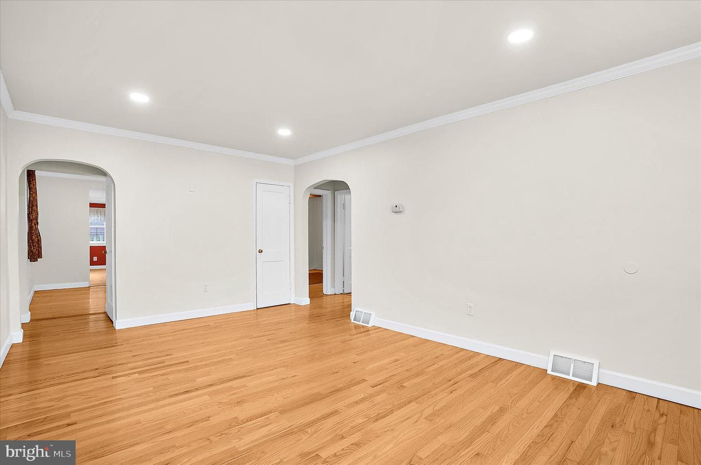 631 Cresswell Road photo 10
