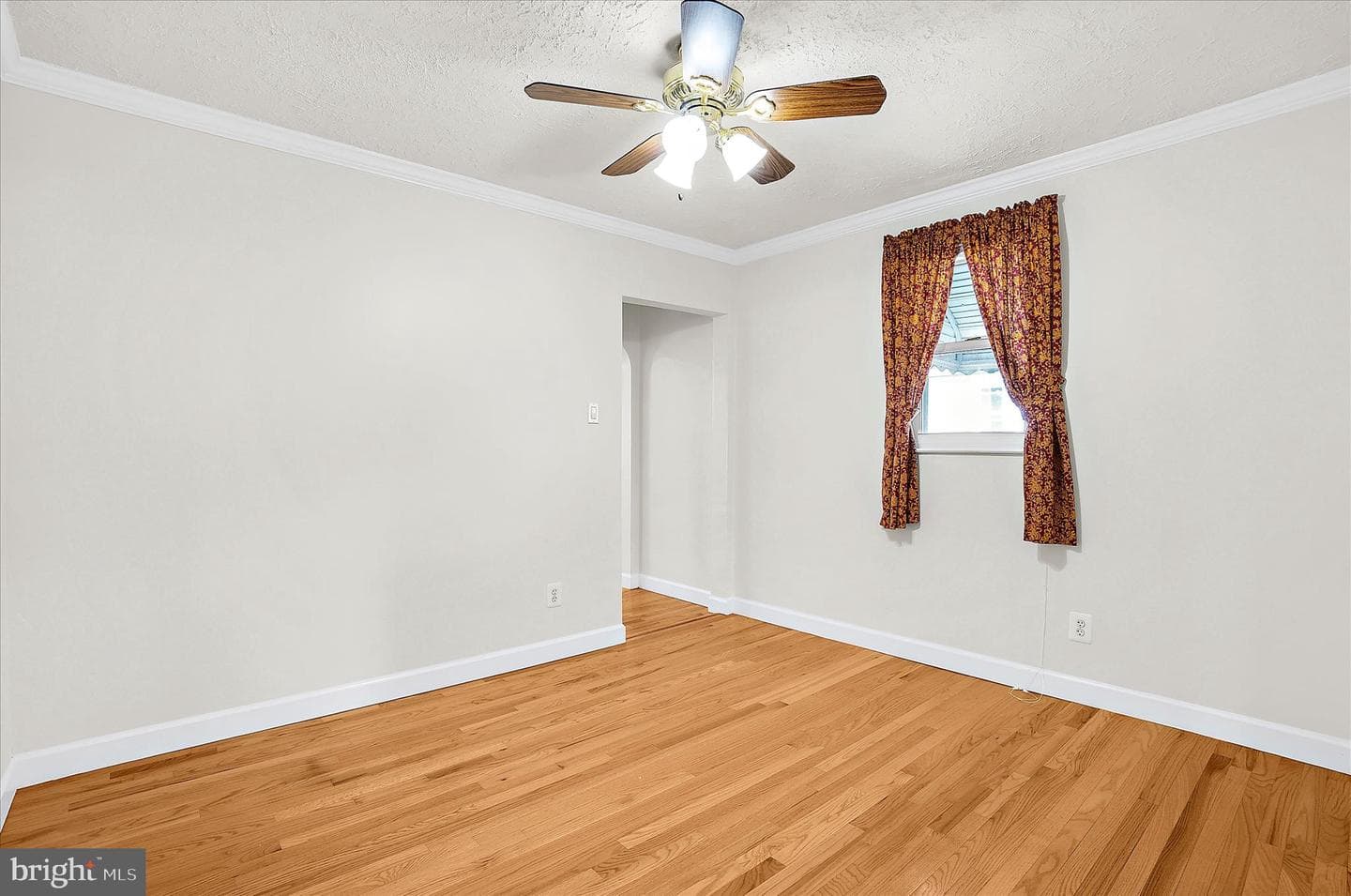 631 Cresswell Road photo 20