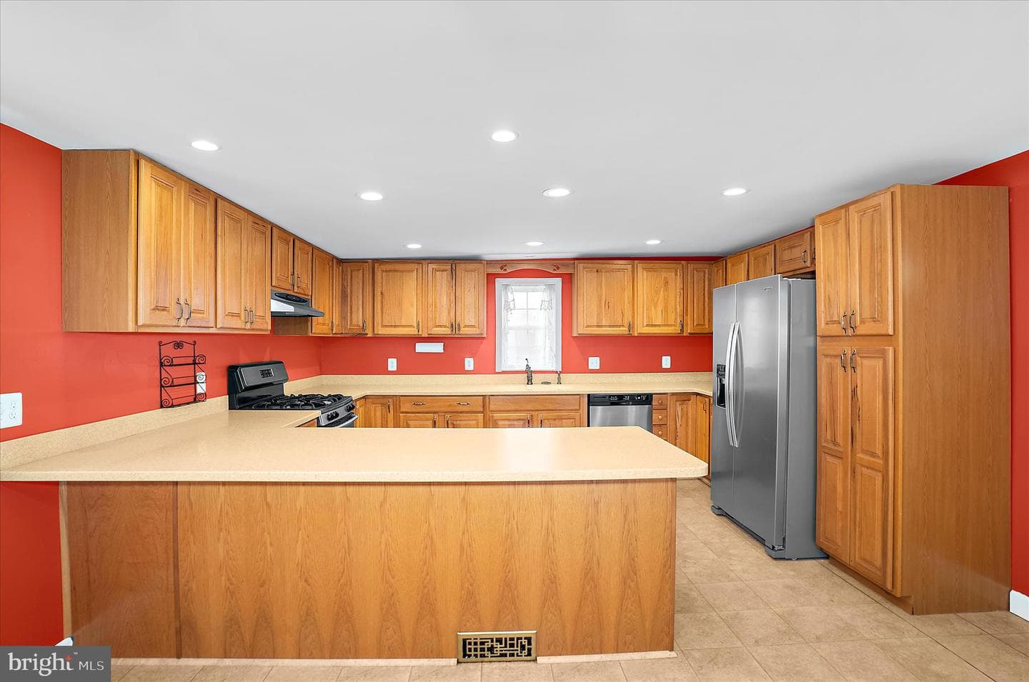 631 Cresswell Road photo 24