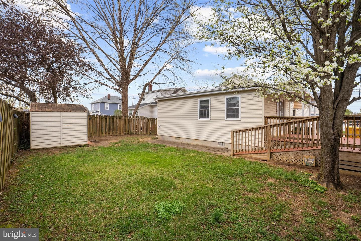 631 Cresswell Road photo 40
