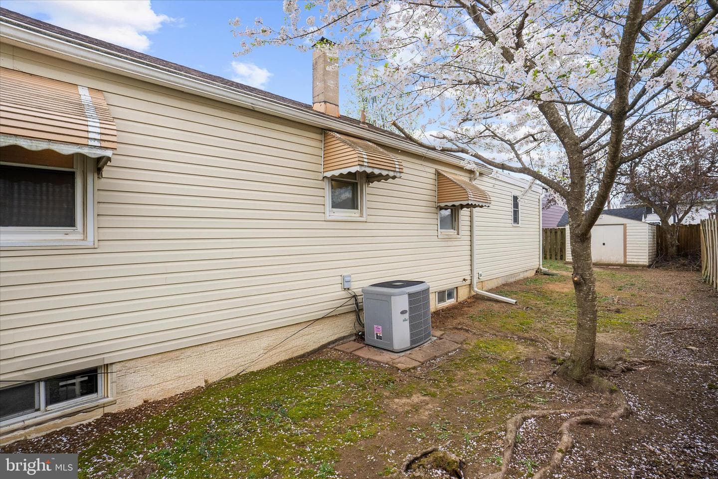 631 Cresswell Road photo 43