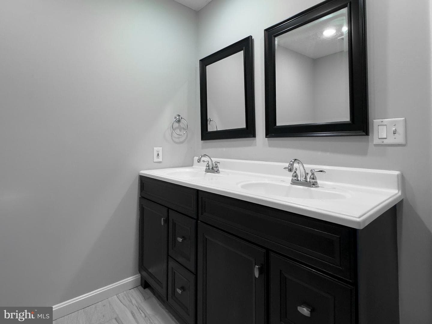 418 Howard Manor Drive photo 24