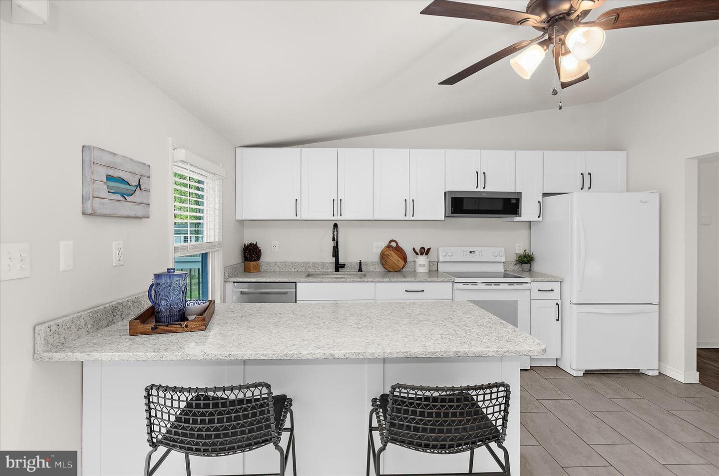 307 Riverdale Road photo 7