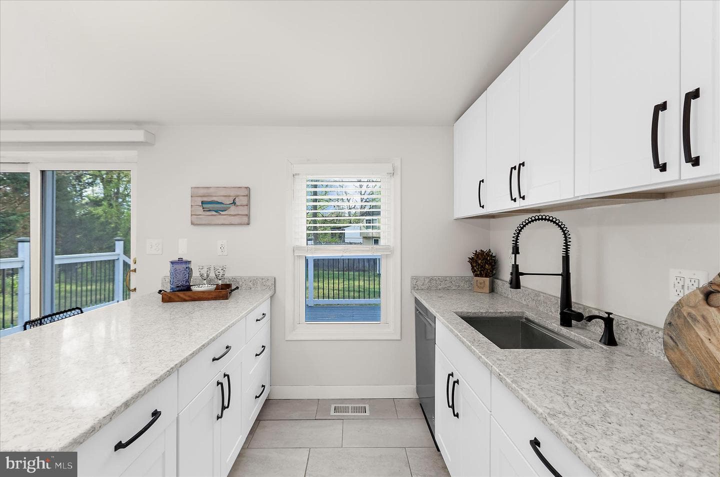 307 Riverdale Road photo 9