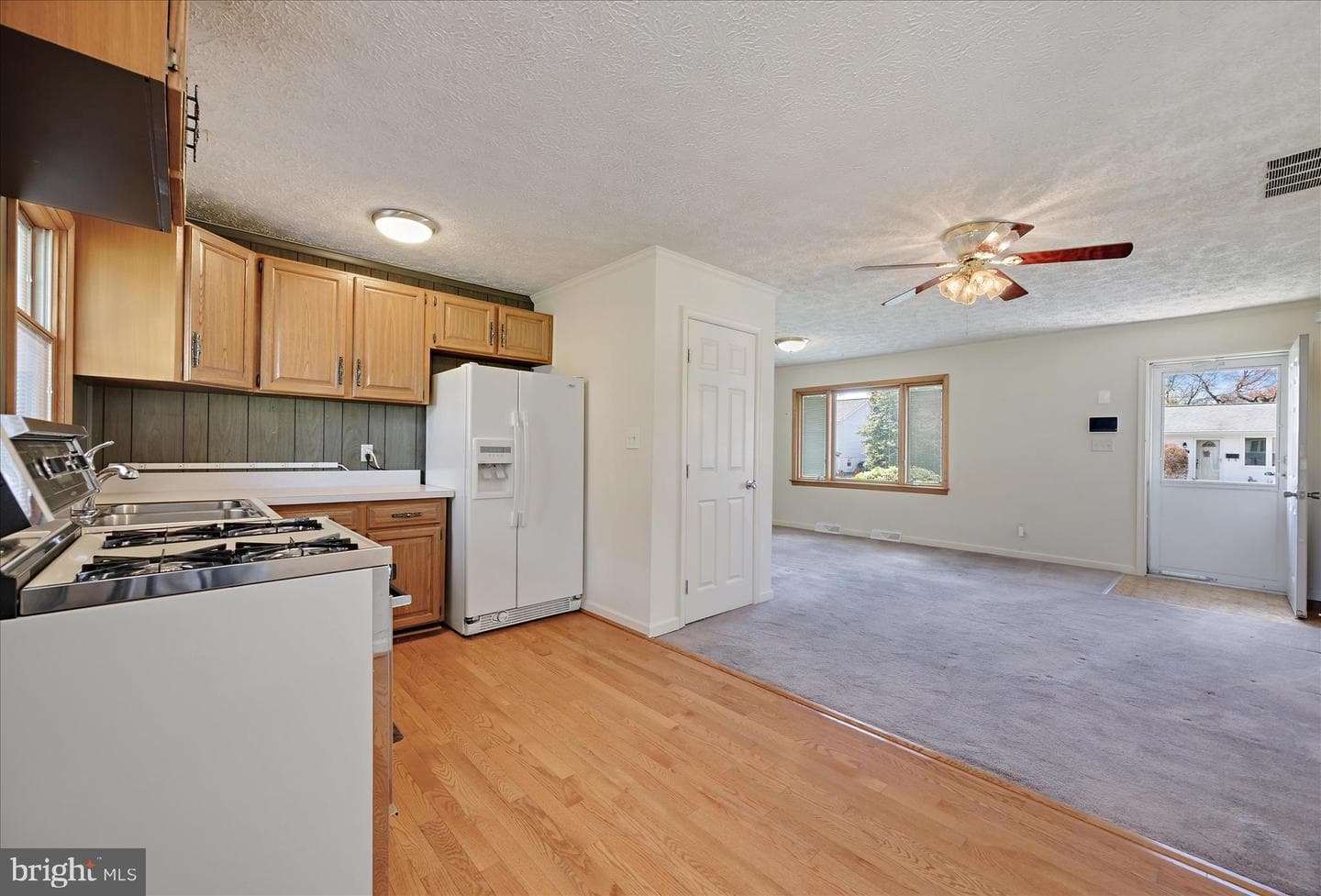 1015 Phillip Drive photo 12