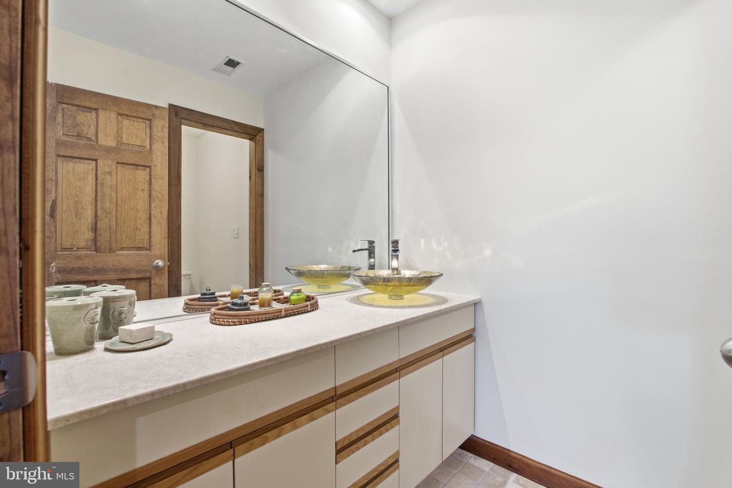 260 Grays Road photo 34