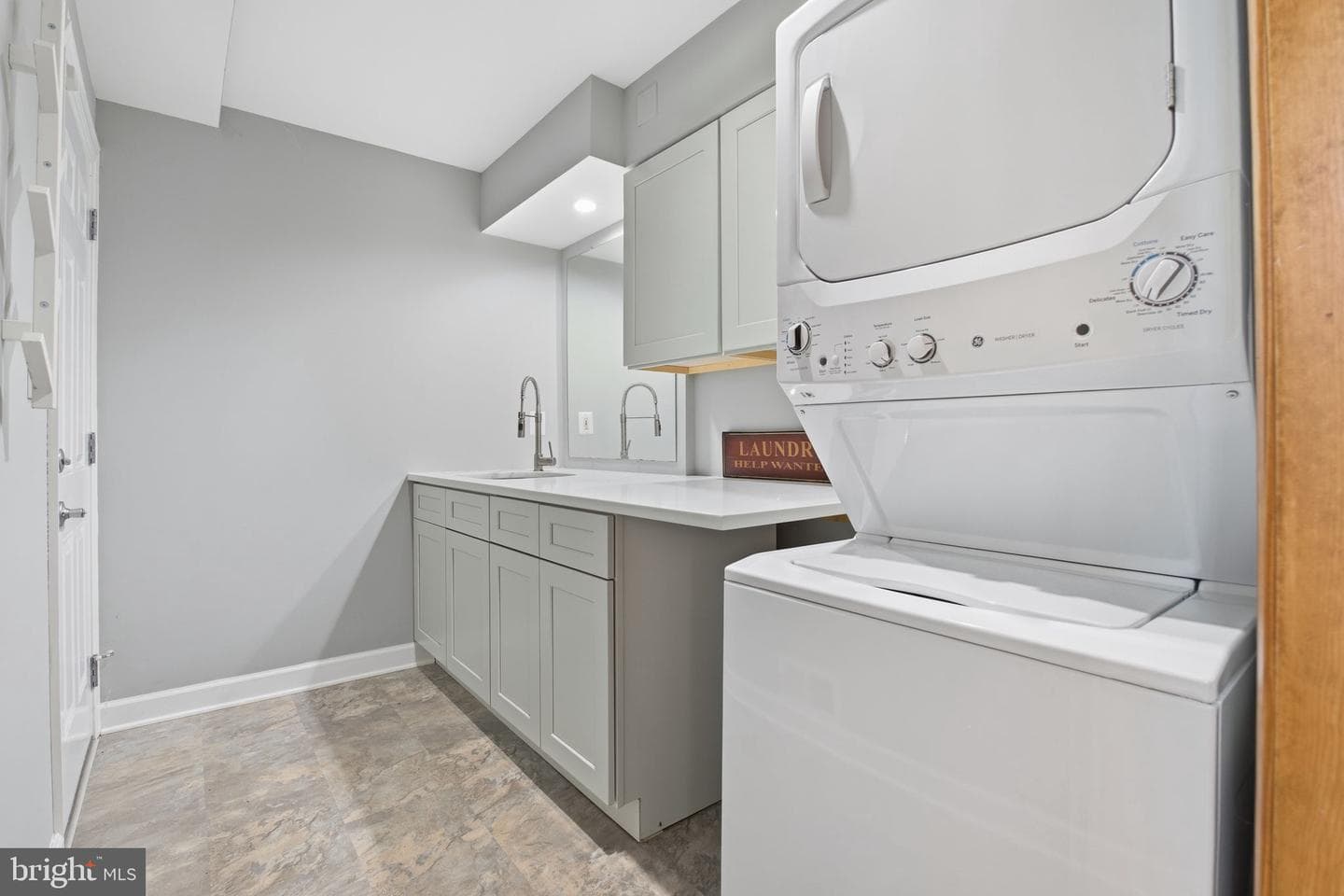 260 Grays Road photo 36
