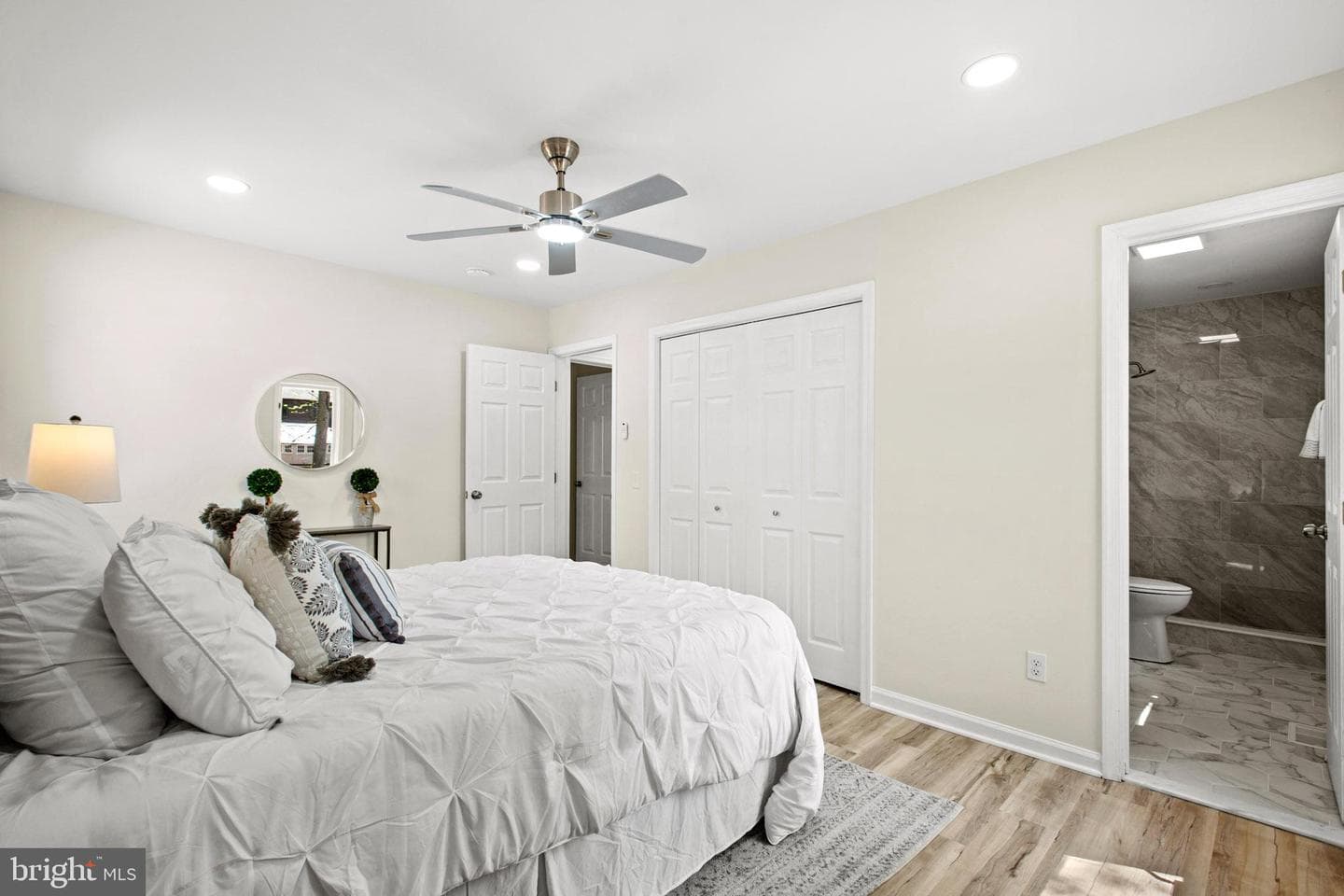 5606 Bay Breeze Court photo 20