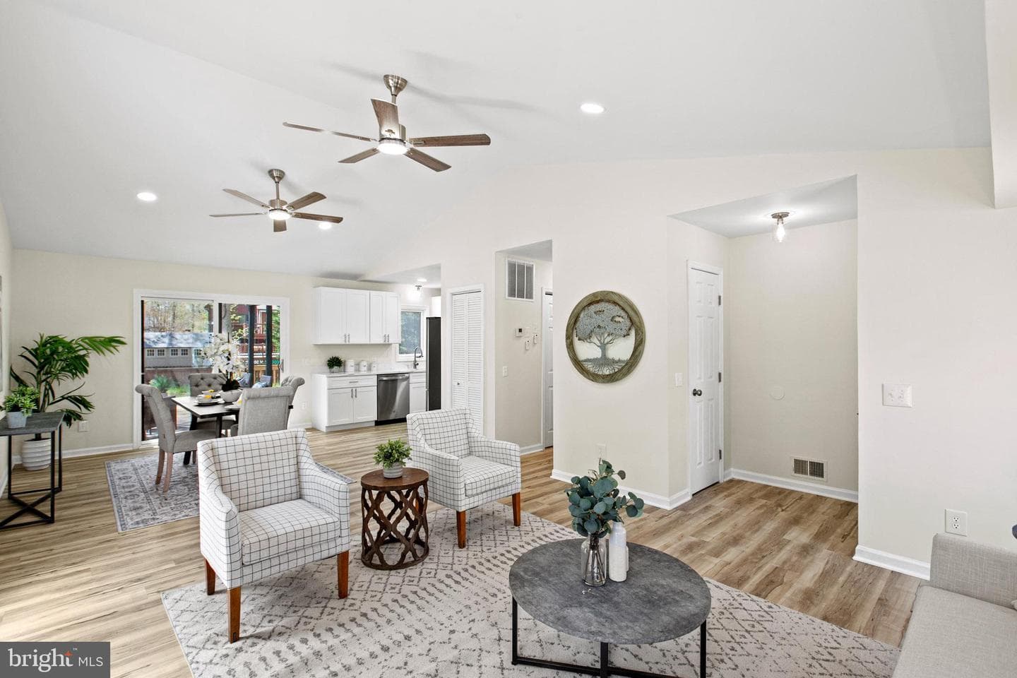 5606 Bay Breeze Court photo 6