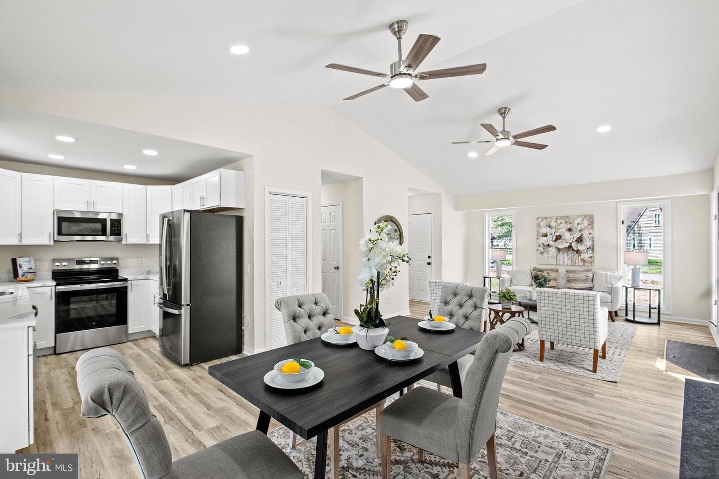 5606 Bay Breeze Court photo 8