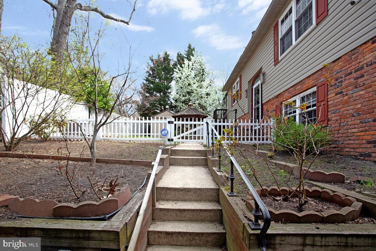 321 Maryland Avenue photo 5