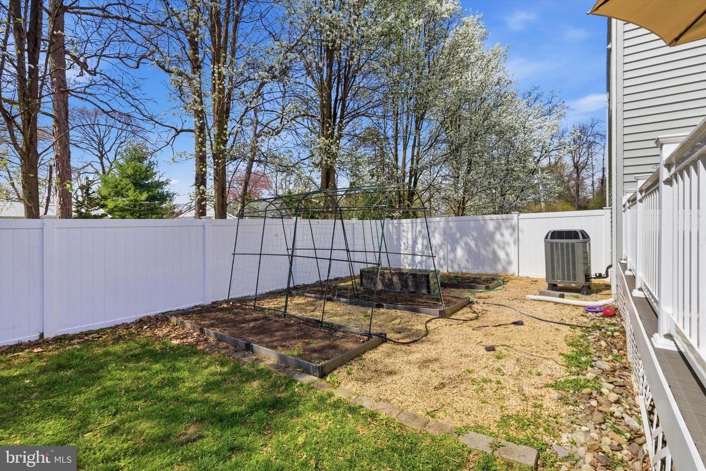 7717 Colonial Beach Road photo 11