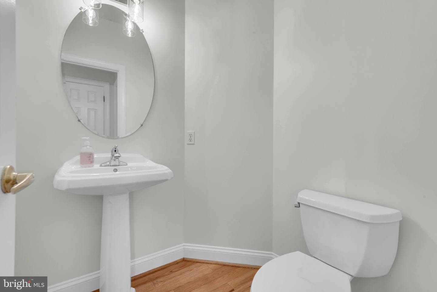 108 Clairedge Court photo 26