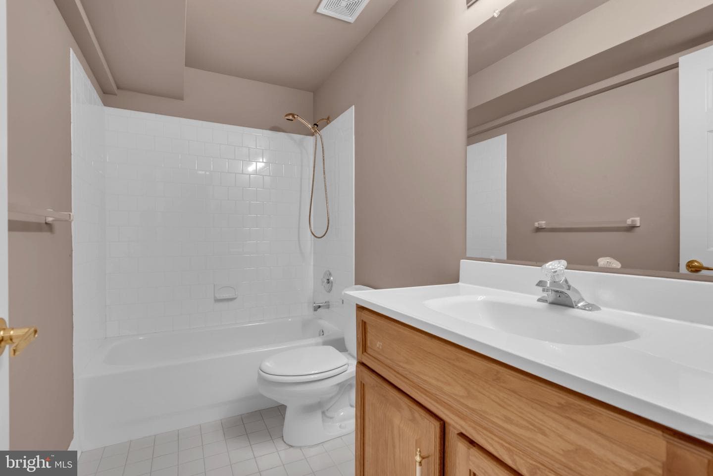 108 Clairedge Court photo 41