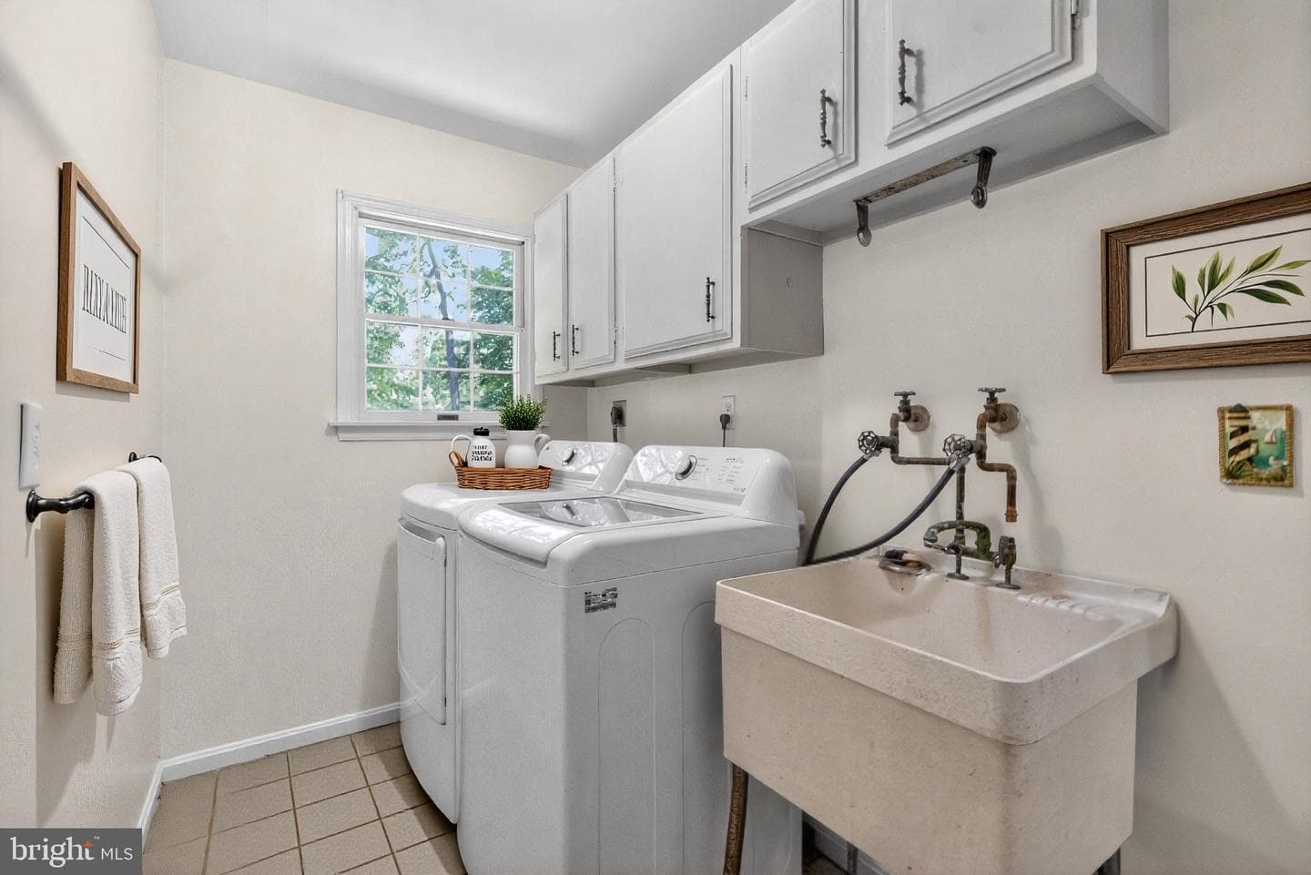 700 N Holly Drive photo 16