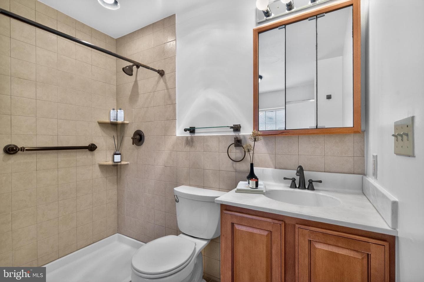 700 N Holly Drive photo 20