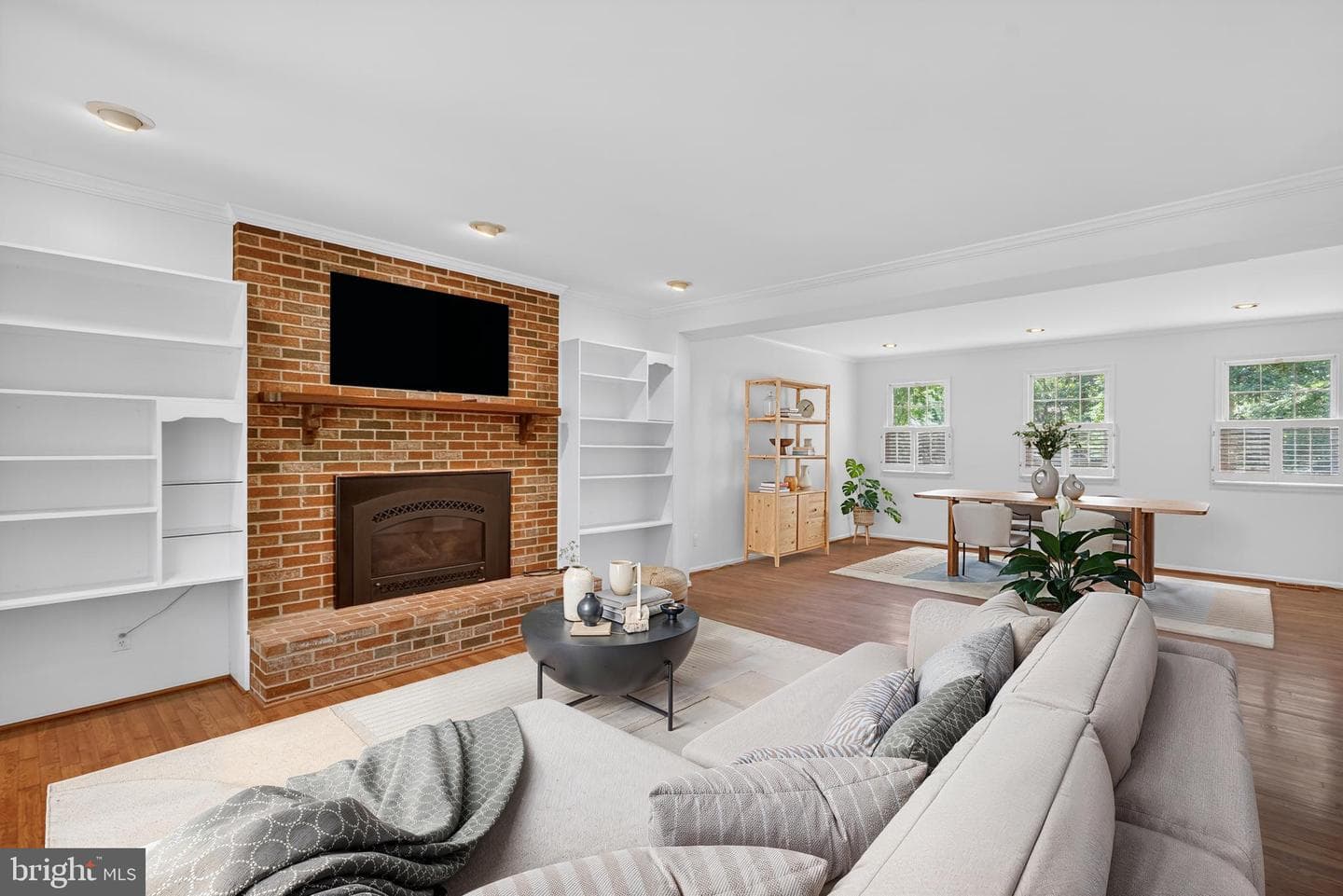 700 N Holly Drive photo 5