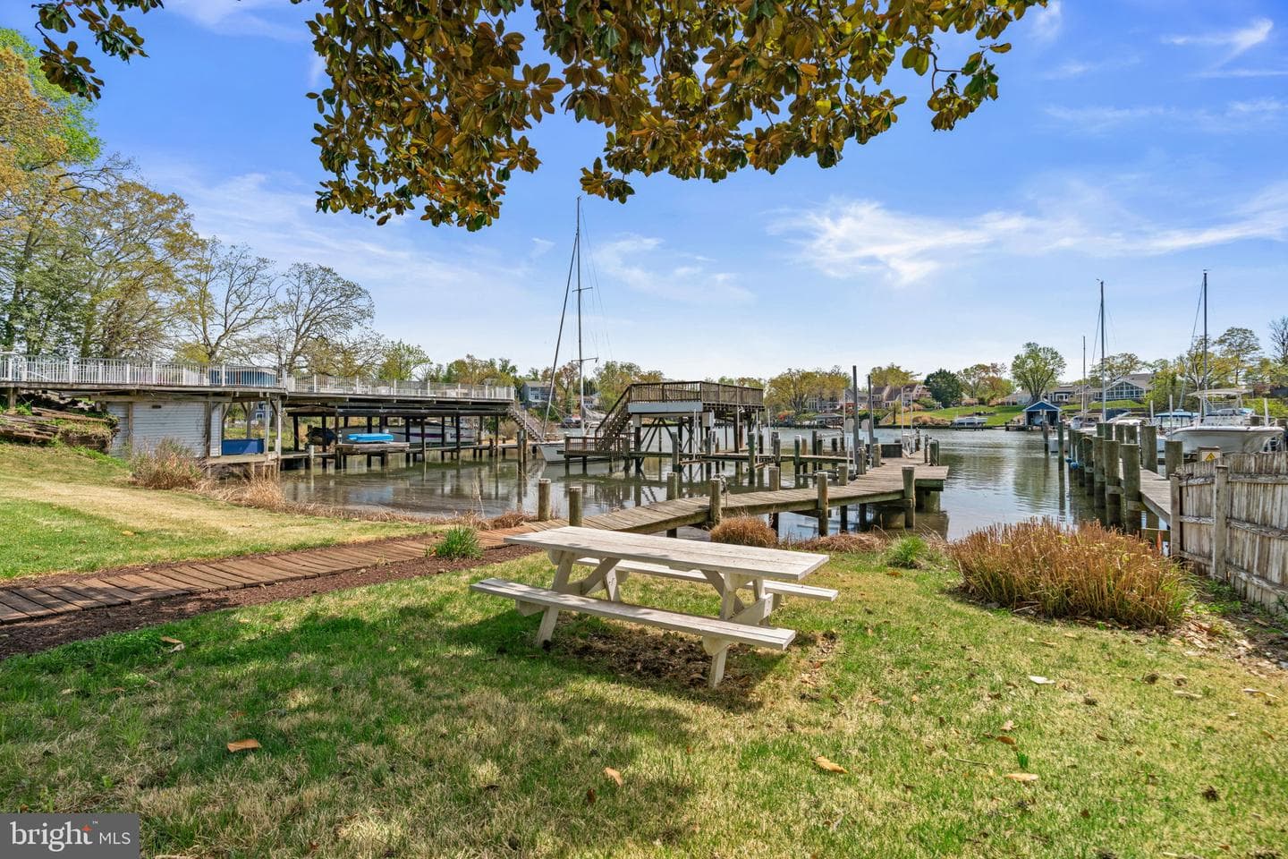 25 Leeland Road photo 29
