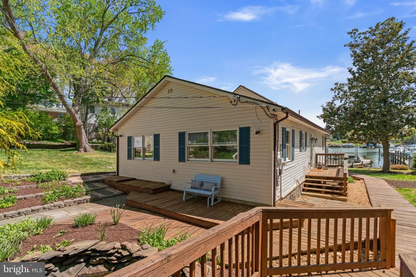25 Leeland Road photo 35