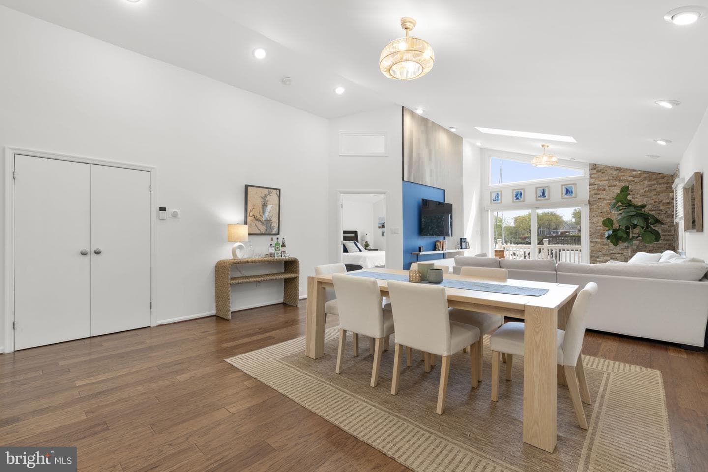 25 Leeland Road photo 6