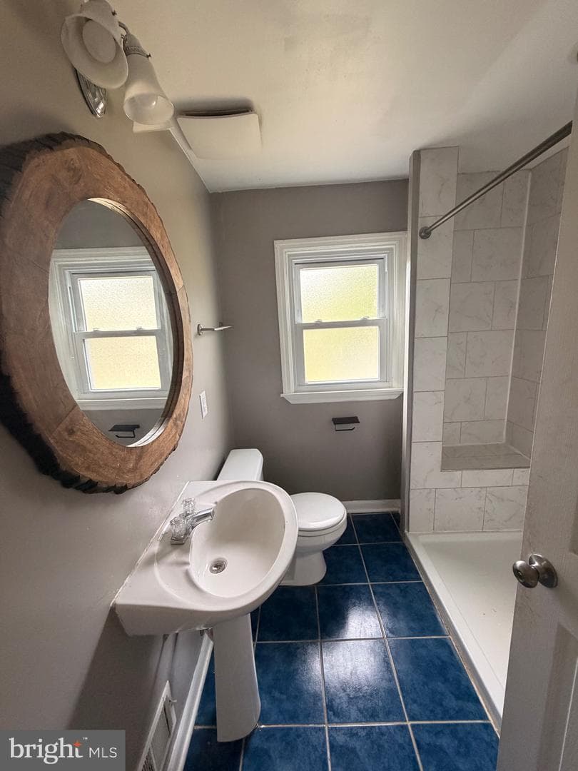 110 W 11th Avenue photo 27