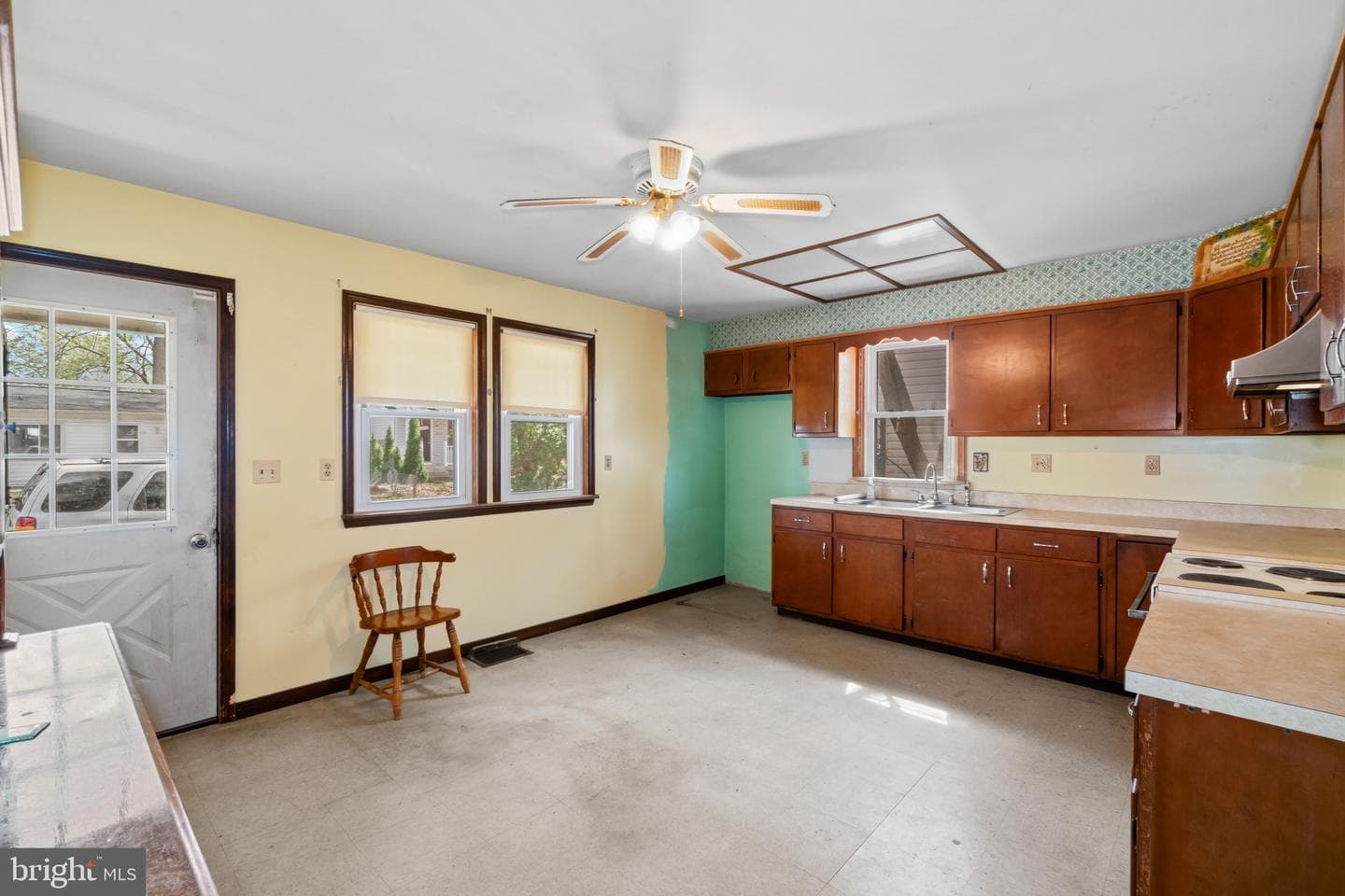 706 203rd Street photo 5