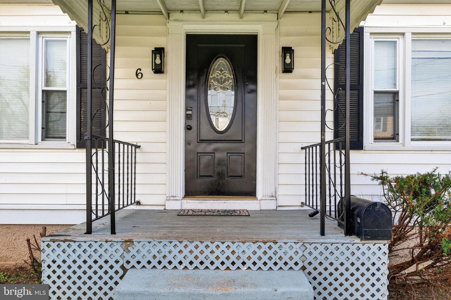 6 Circle Drive photo 3