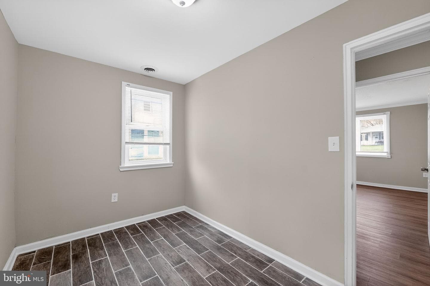 1602 Lorimer Road photo 20