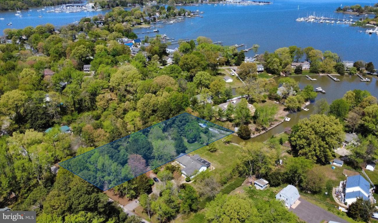 1110 Cherry Point Road, West River