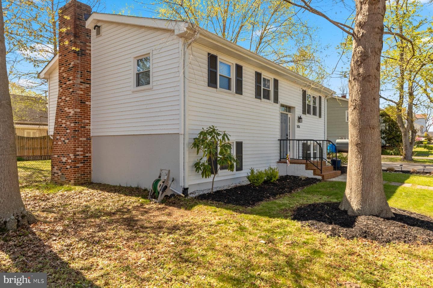 1624 Bishop Road photo 2