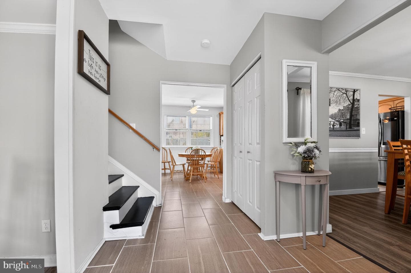 859 Birchwood Court photo 4