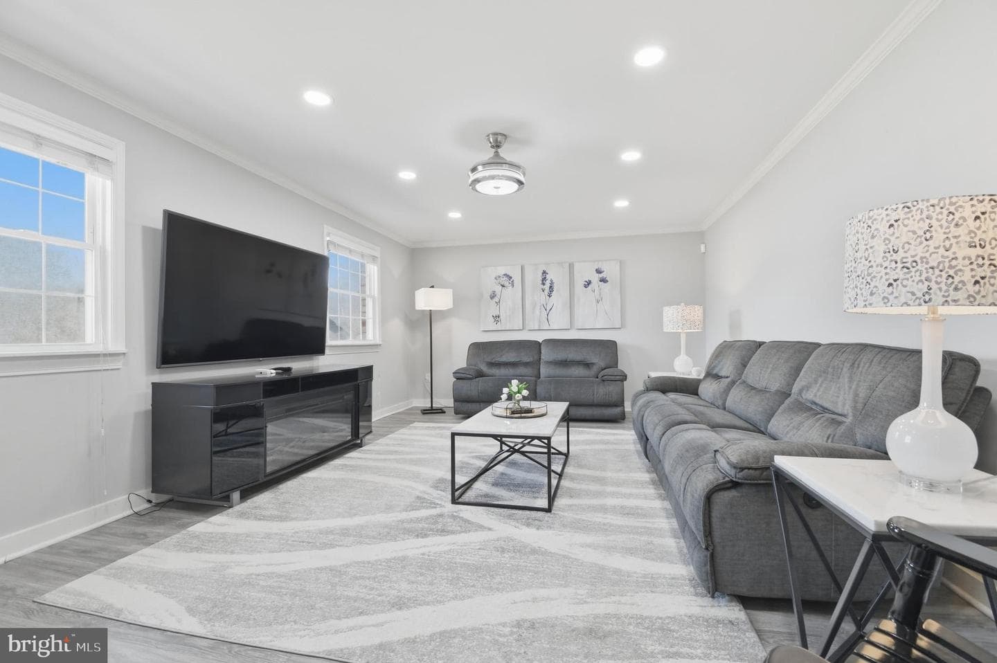 859 Birchwood Court photo 5