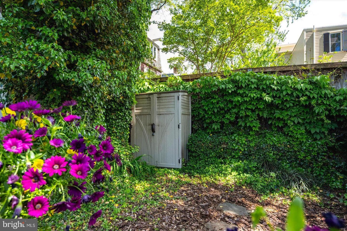 90 Charles Street photo 55