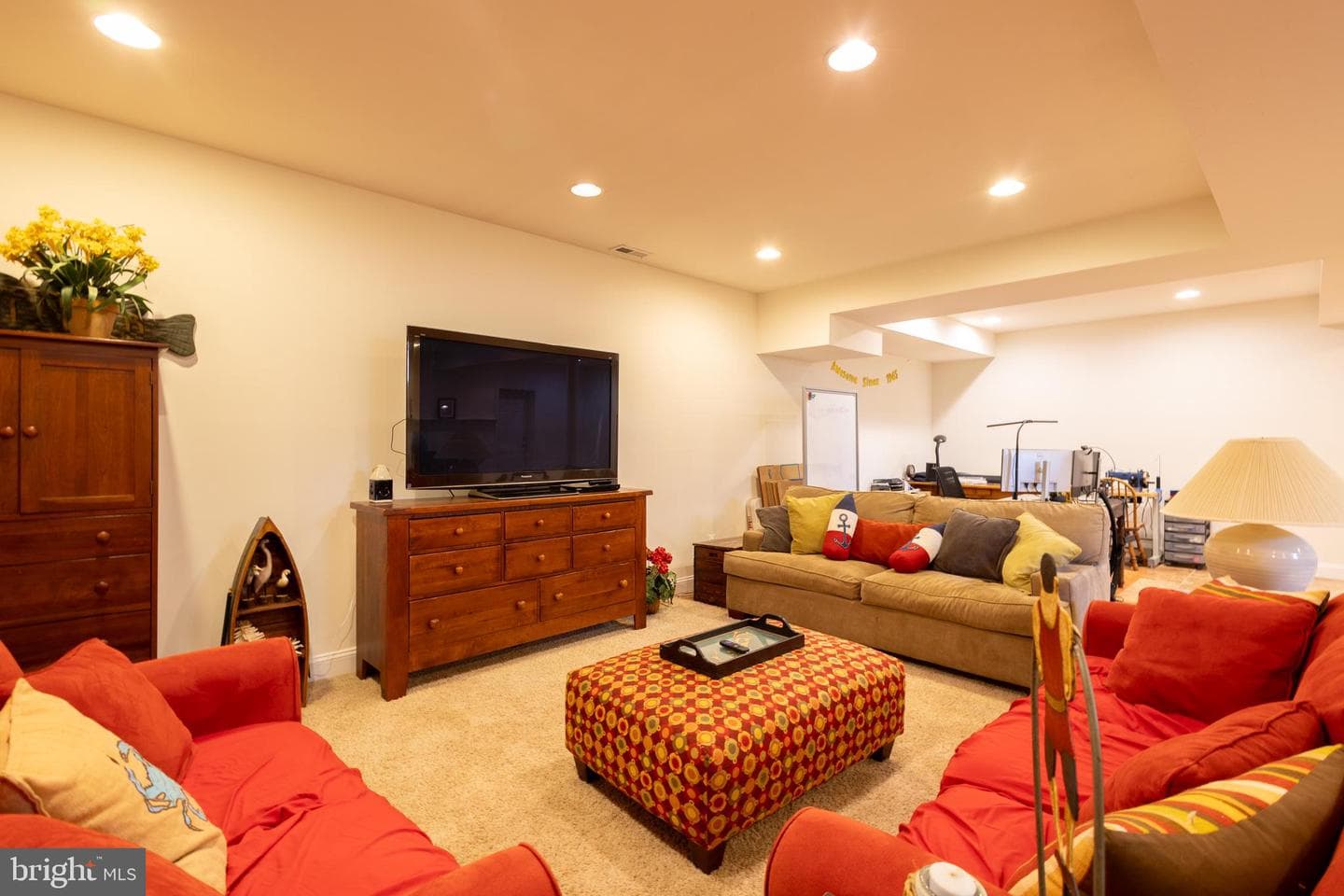 207 S Southwood Avenue photo 45