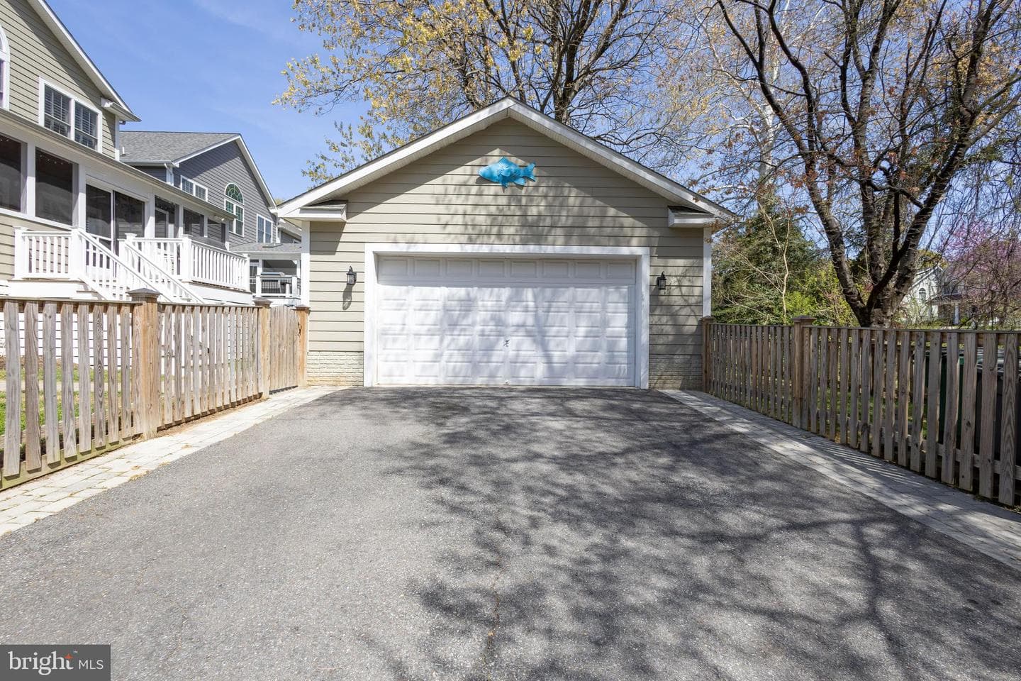 207 S Southwood Avenue photo 51