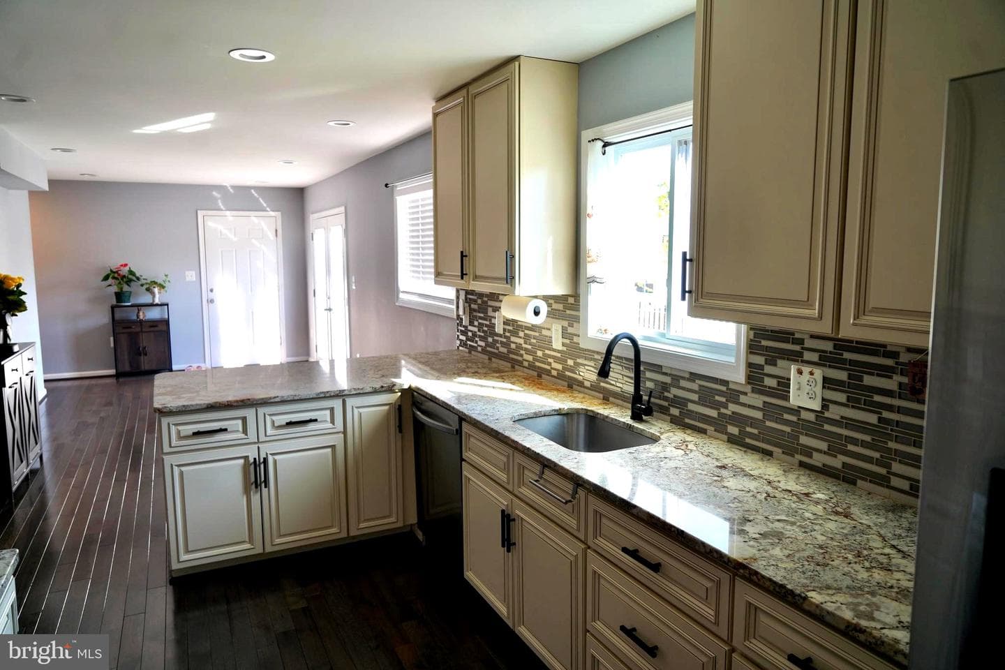 811 223rd Street photo 9