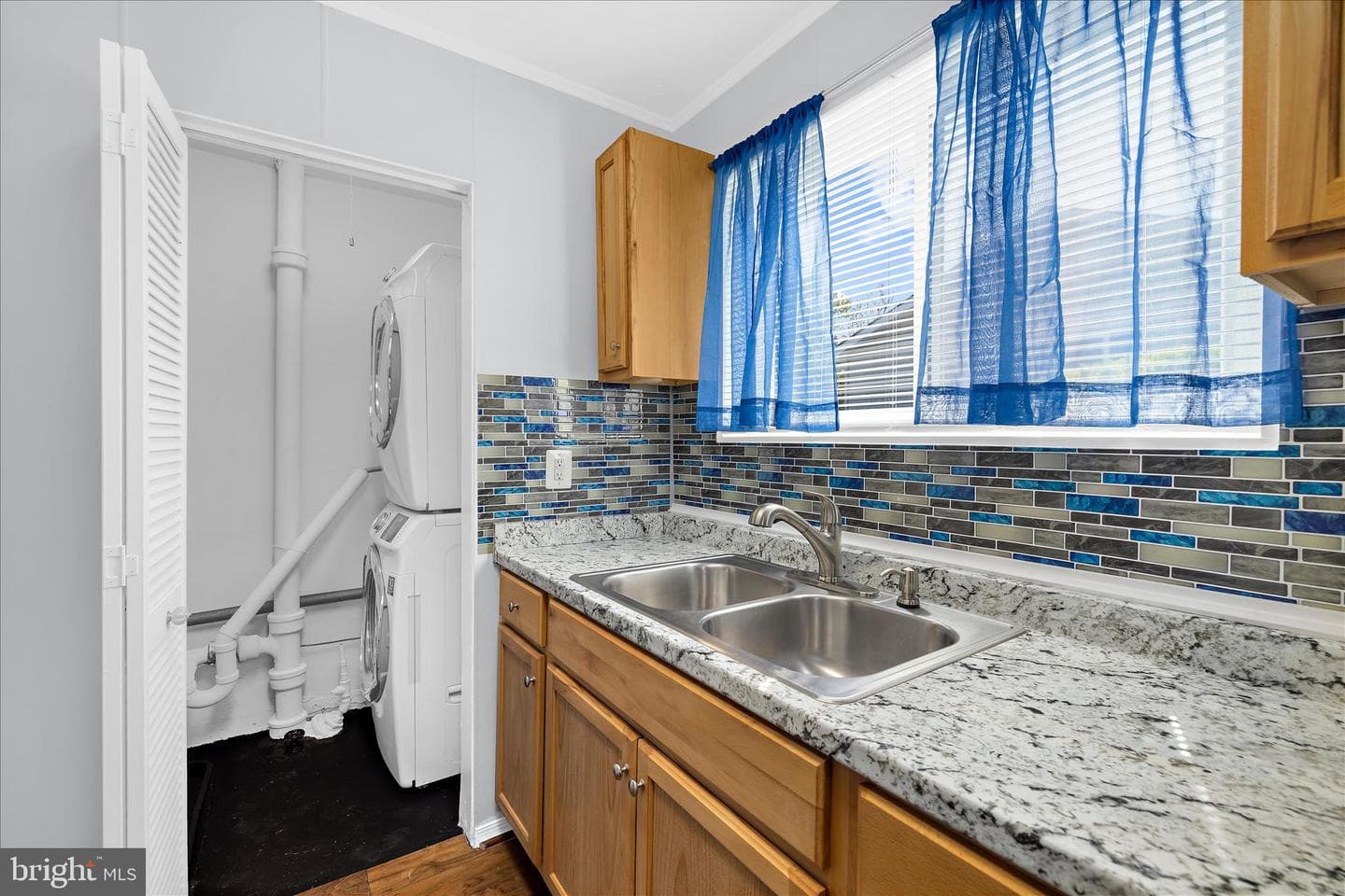 722 Cotter Road photo 11