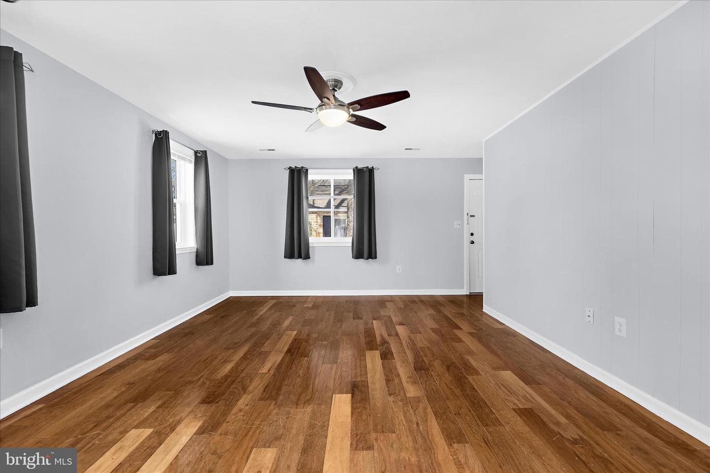722 Cotter Road photo 7
