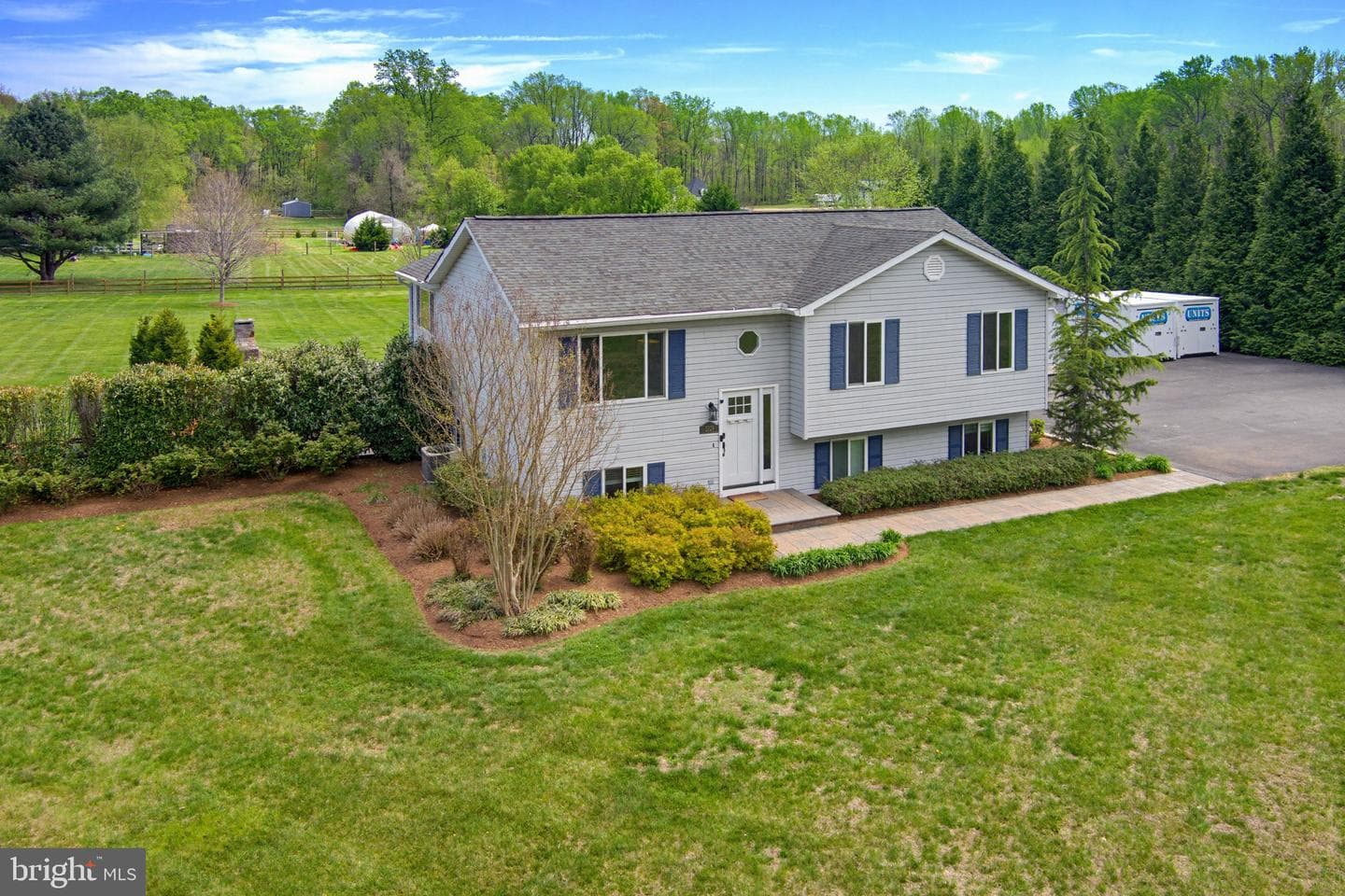 3229 Beards Point Road photo 4