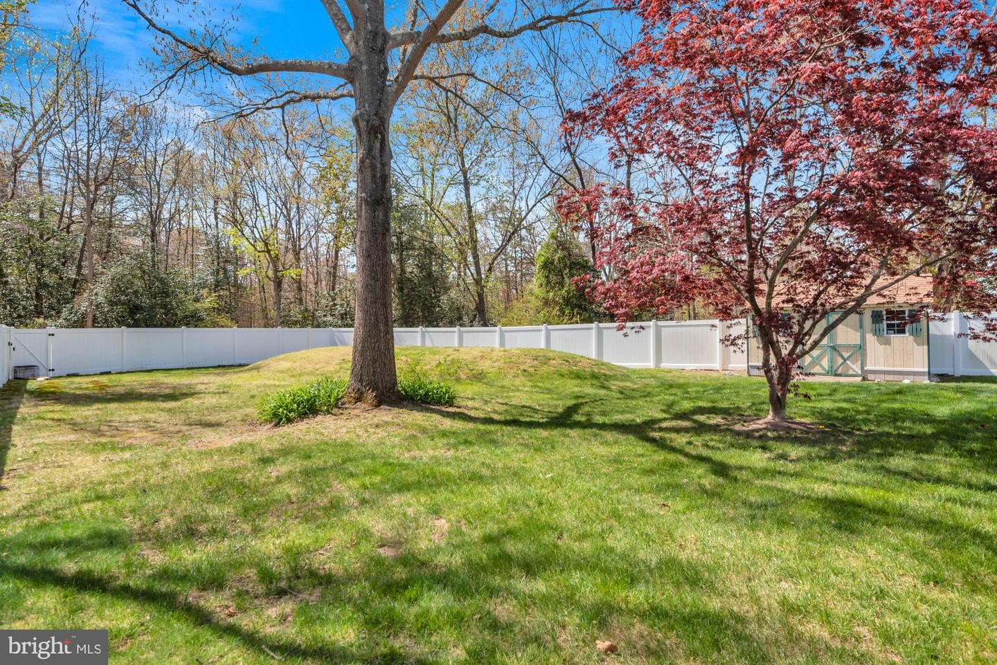 970 Magothy Avenue photo 34