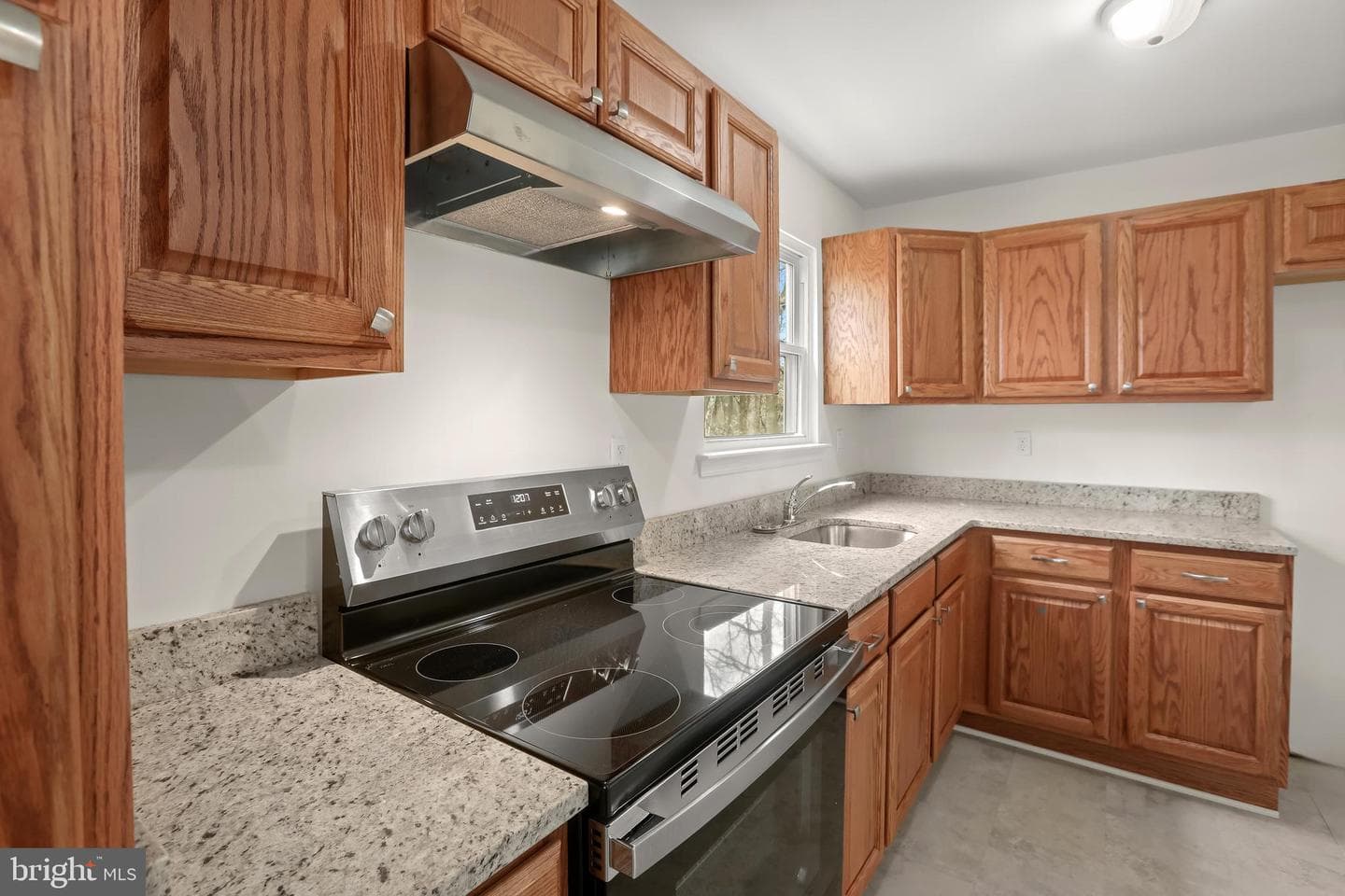 1255 Sheridan Road photo 10