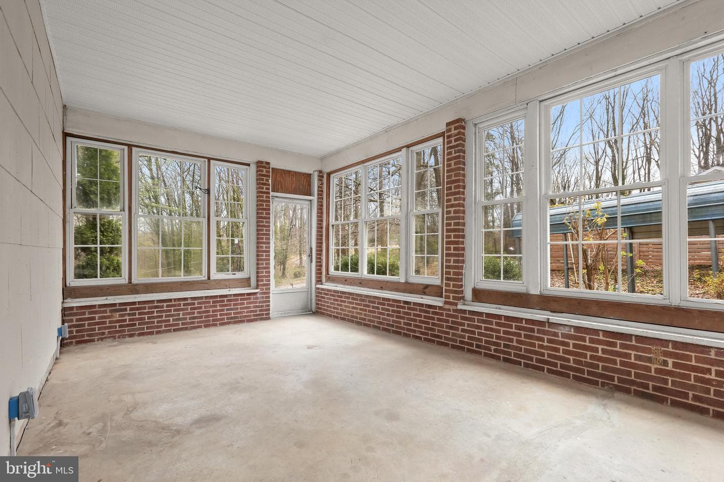 1255 Sheridan Road photo 13