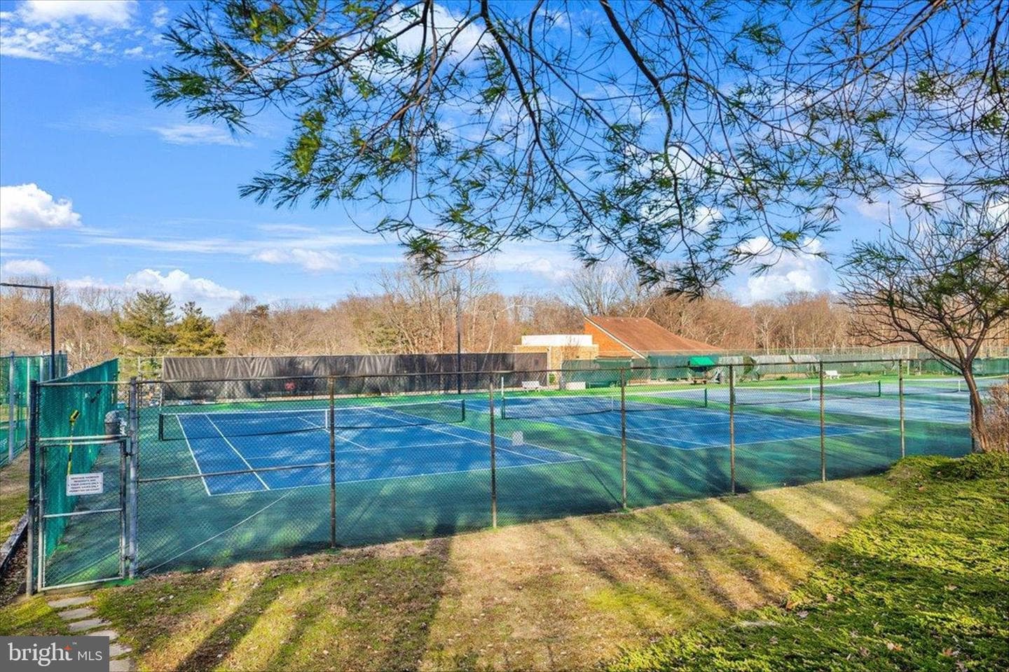 907 Beacon Way photo 44